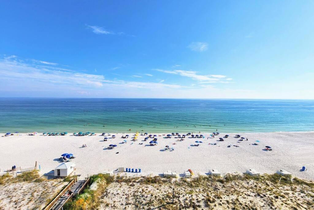 Apartment Beachfront At Pelican