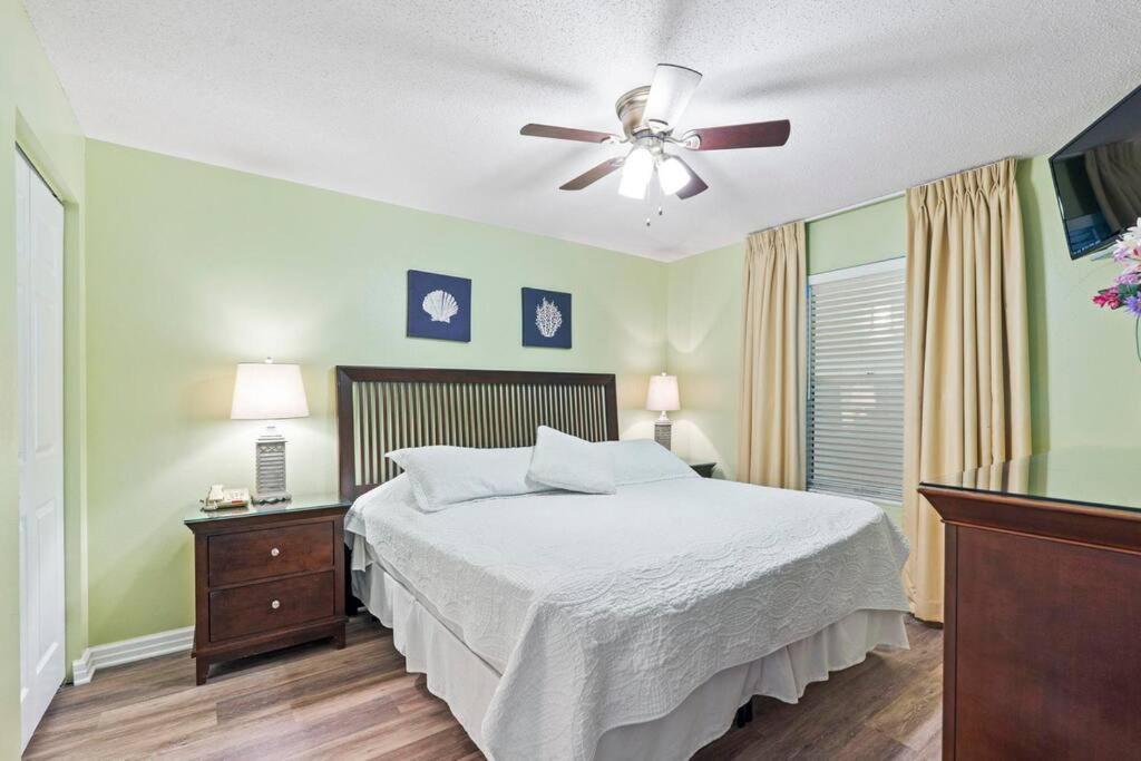 Apartment Beachfront At Pelican *